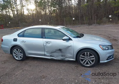 2019 Volkswagen Passat 2.0T Wolfsburg Edition из США, поврежденный, VIN 1VWLA7A30KC014474